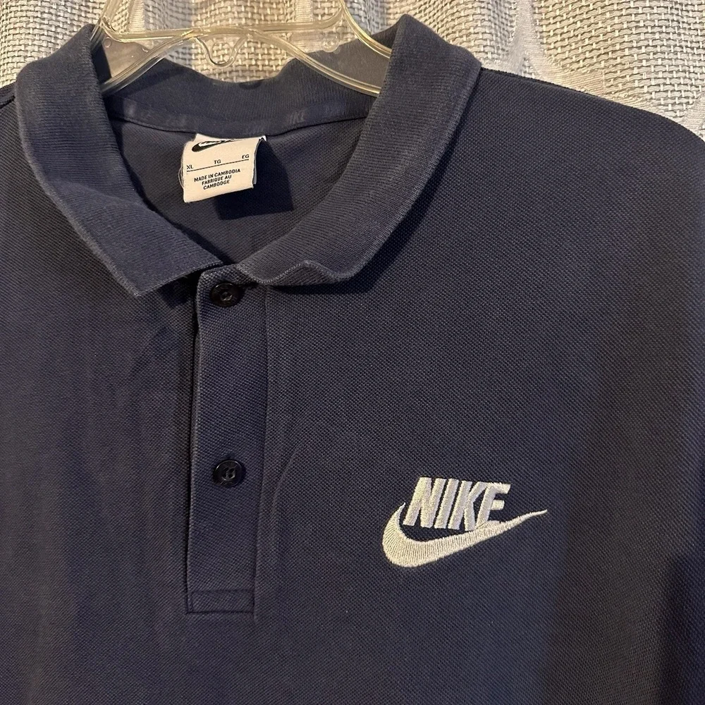 Y2K Nike Men's (XL)‎ Navy Embroidered Polo